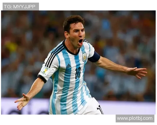 梅西职业生涯精彩回顾：从天才少年到足球传奇的辉煌历程